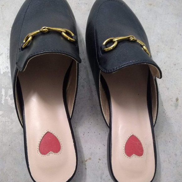 Larosa Style Red Heart Buckle Shoes Mules | Black  | Size 39 (US 8) - Picture 1 of 6